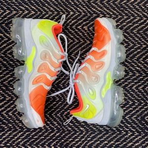 Nike vapor max shoes